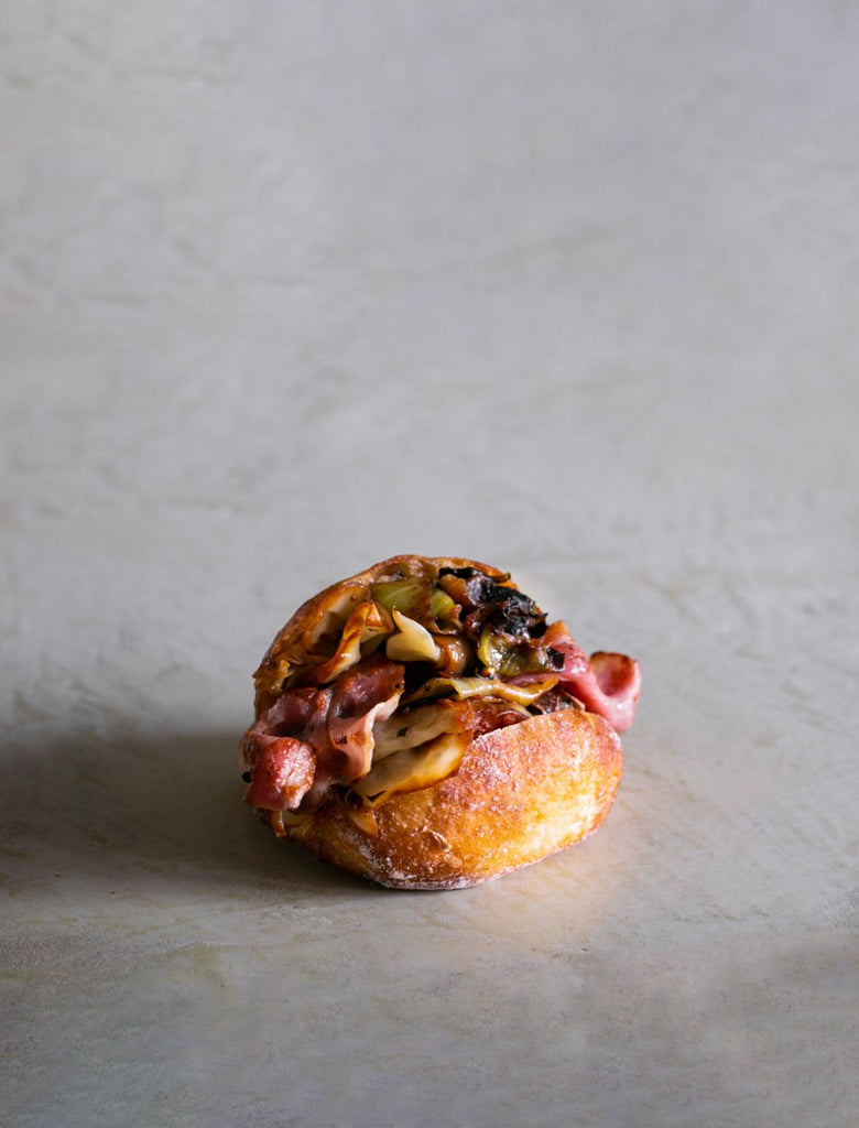 キャベツとじゃがいものアンチョビソテーベーコングリル サンド【表参道】